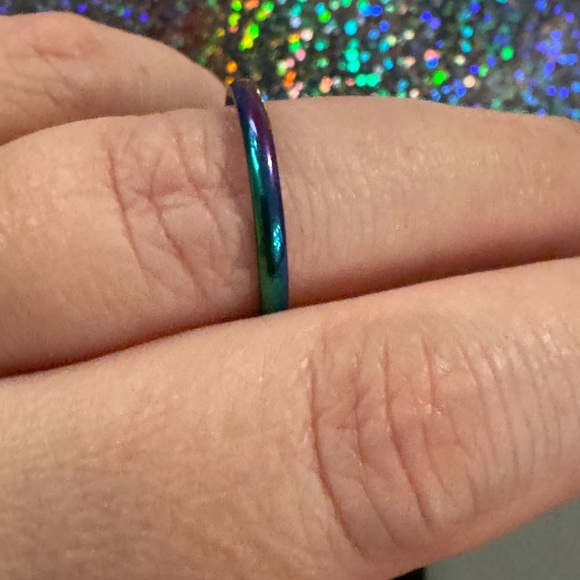 2mm Dome Multi Color Toned Band for Women. Size 6 - Picture 3 of 3